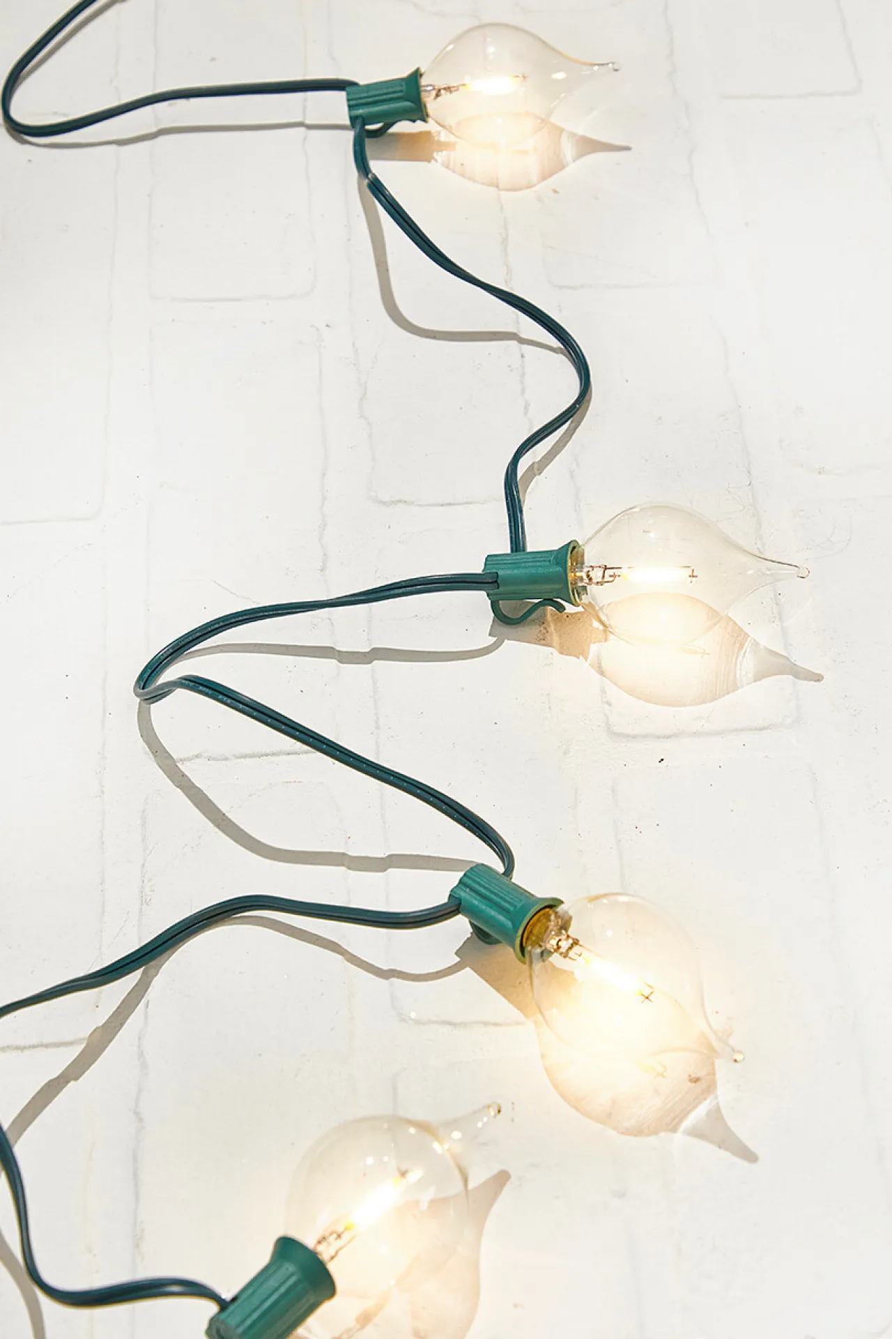 Clearance 128" LED Retro Kismet Light Strand X8 - Clear Indoor Lighting