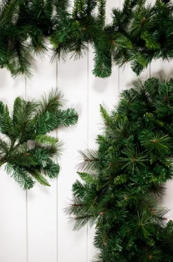 Cheap 36” Deluxe Belgium Wreath Christmas Wreaths