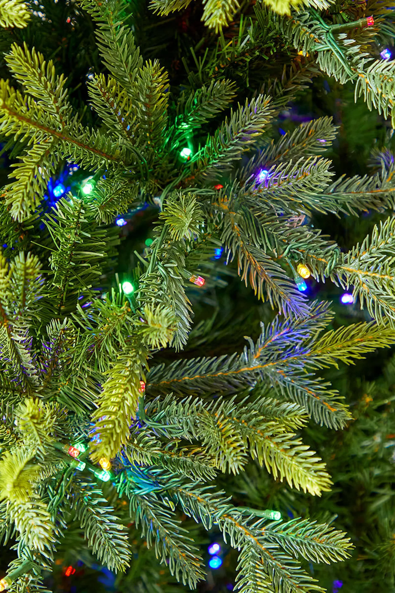 Best 7.5' Deluxe Trinity Pine Artificial Christmas Tree With 2000 Color-Changing Lights Christmas Trees|Christmas Trees