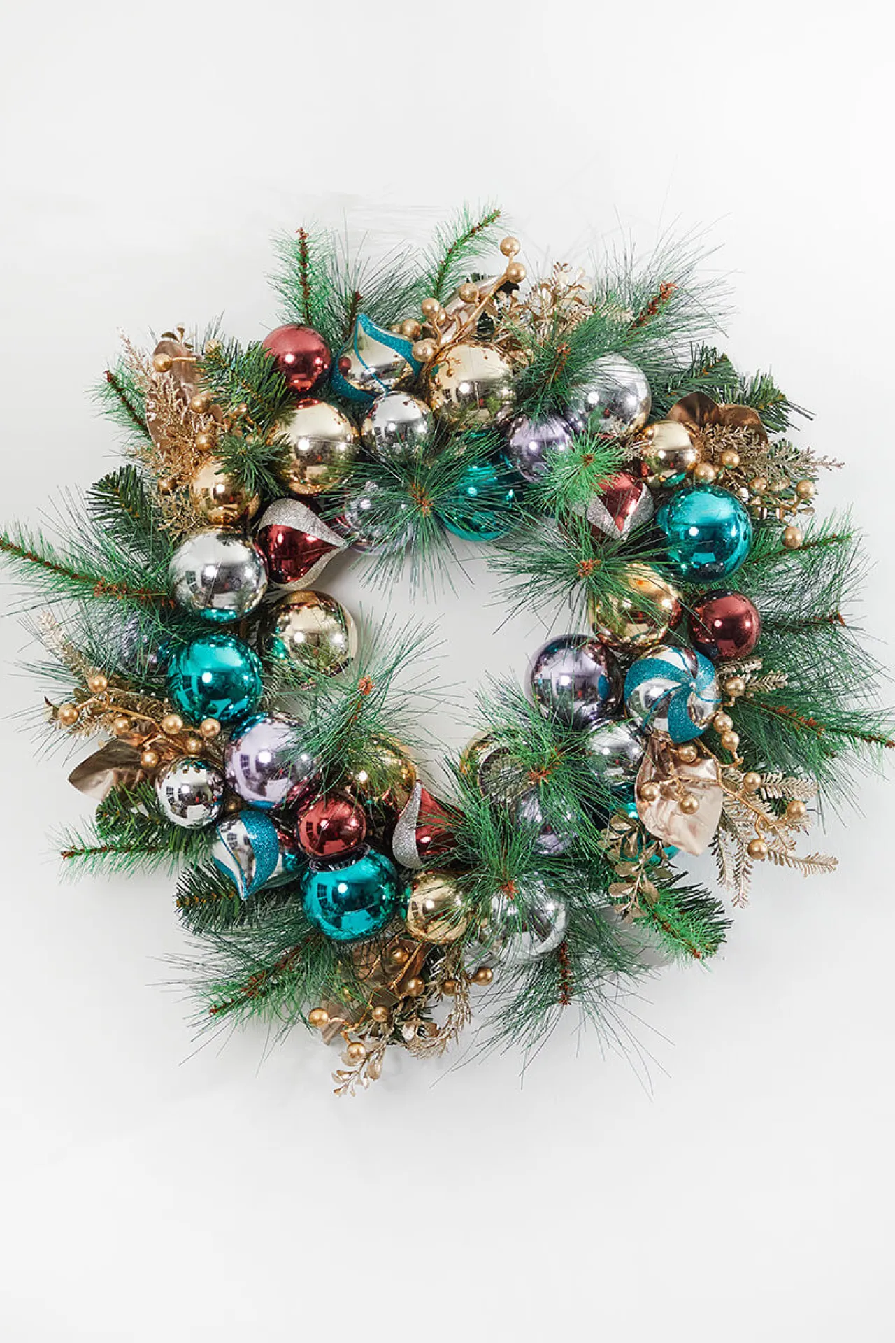 Hot 24" Elegant Mixed Wreath Christmas Wreaths