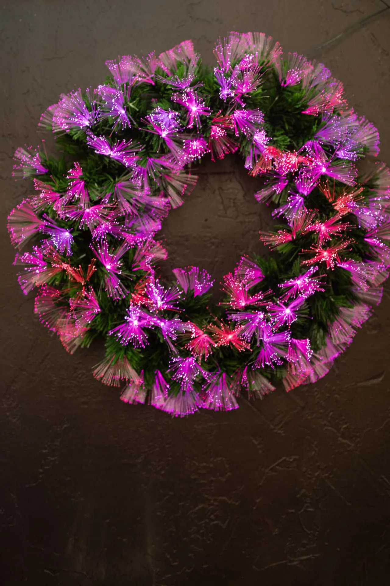 Cheap 24" Fiber Optic Wreath - Multicolor Christmas Wreaths
