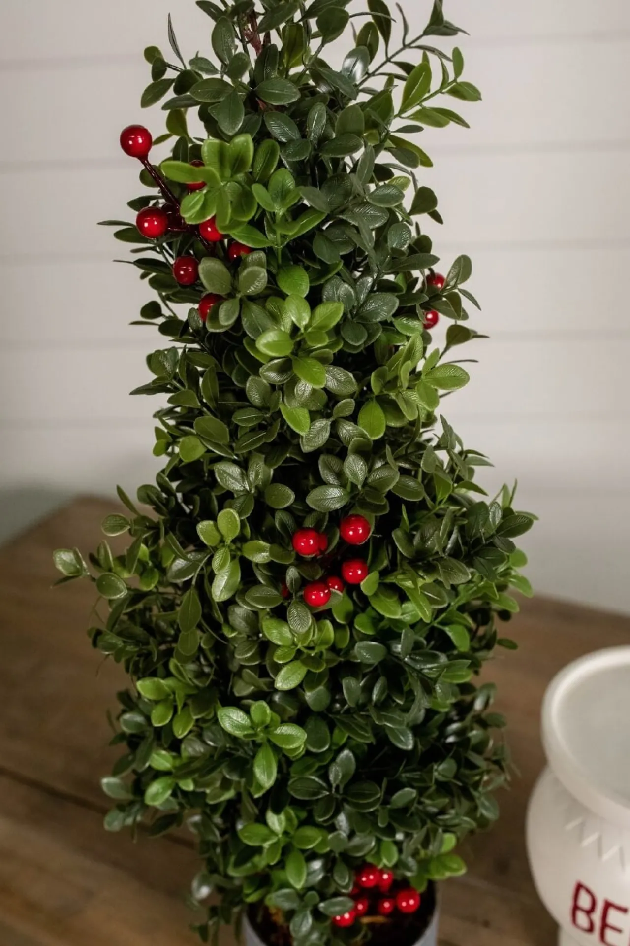 Discount 20” Holiday Potted Boxwood Tree W/ Berry Christmas Accents