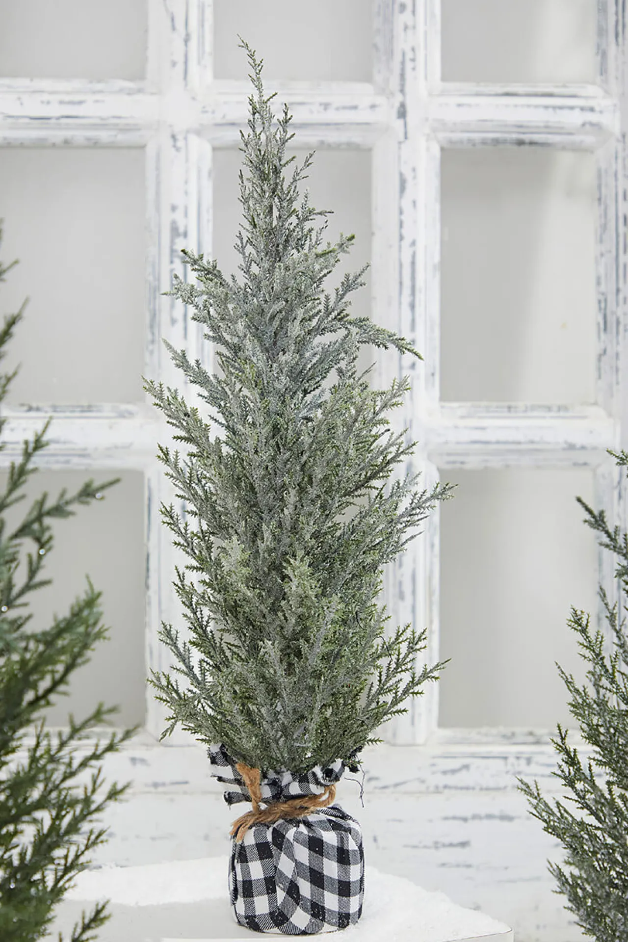 Outlet 21" Pine Tree With Plaid Fabric Christmas Accents