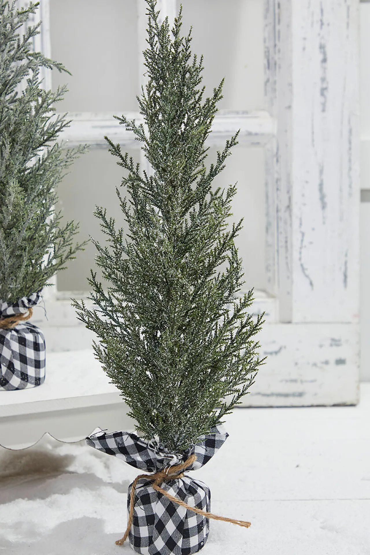 Outlet 21" Pine Tree With Plaid Fabric Christmas Accents