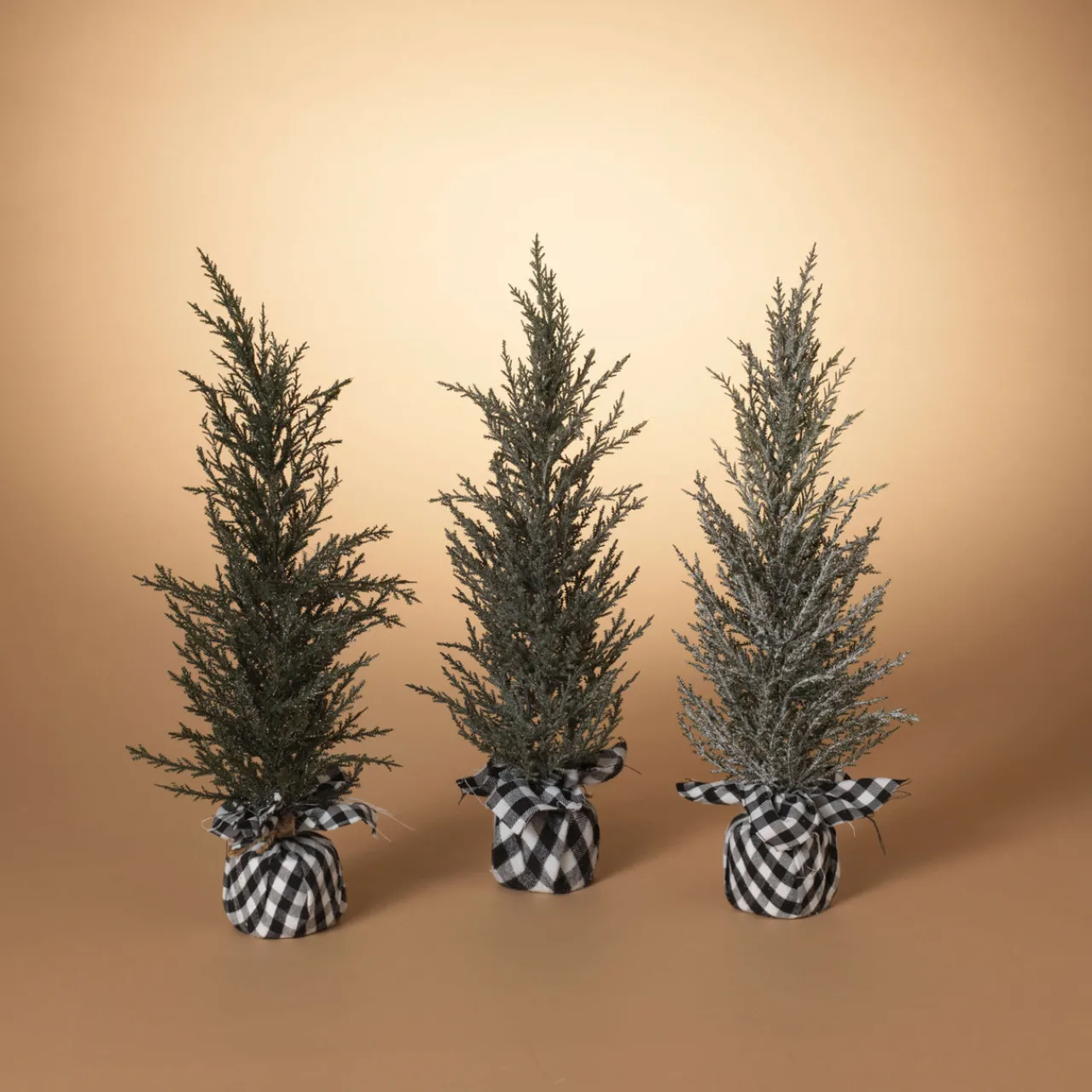Outlet 21" Pine Tree With Plaid Fabric Christmas Accents