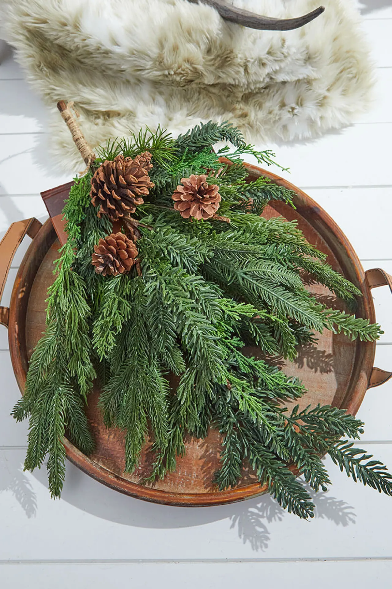 Outlet 24” Real Touch Cedar Spruce Cone Teardrop Natural Greenery