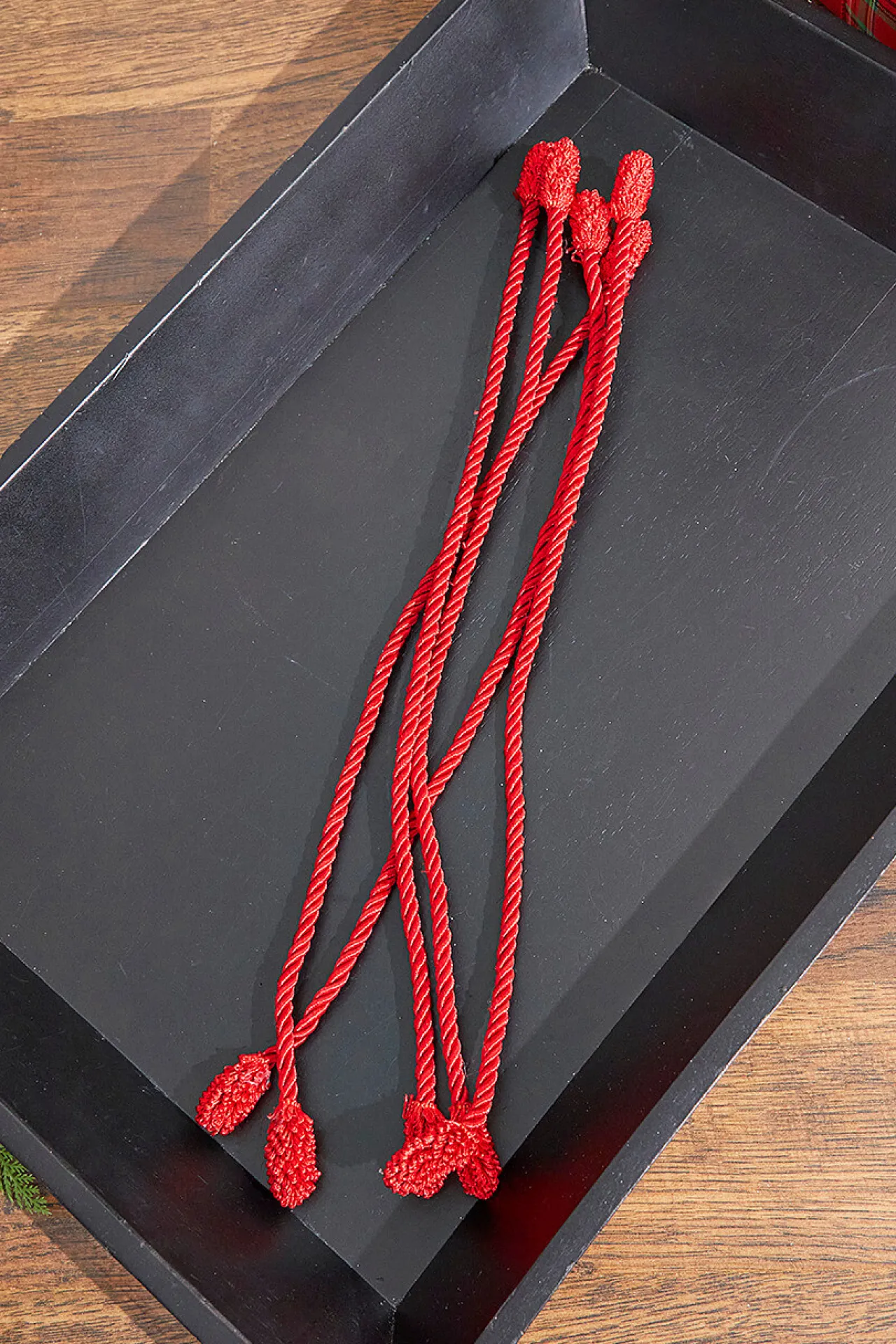 Cheap 16” Red Decorative Twist Ties Christmas Garlands