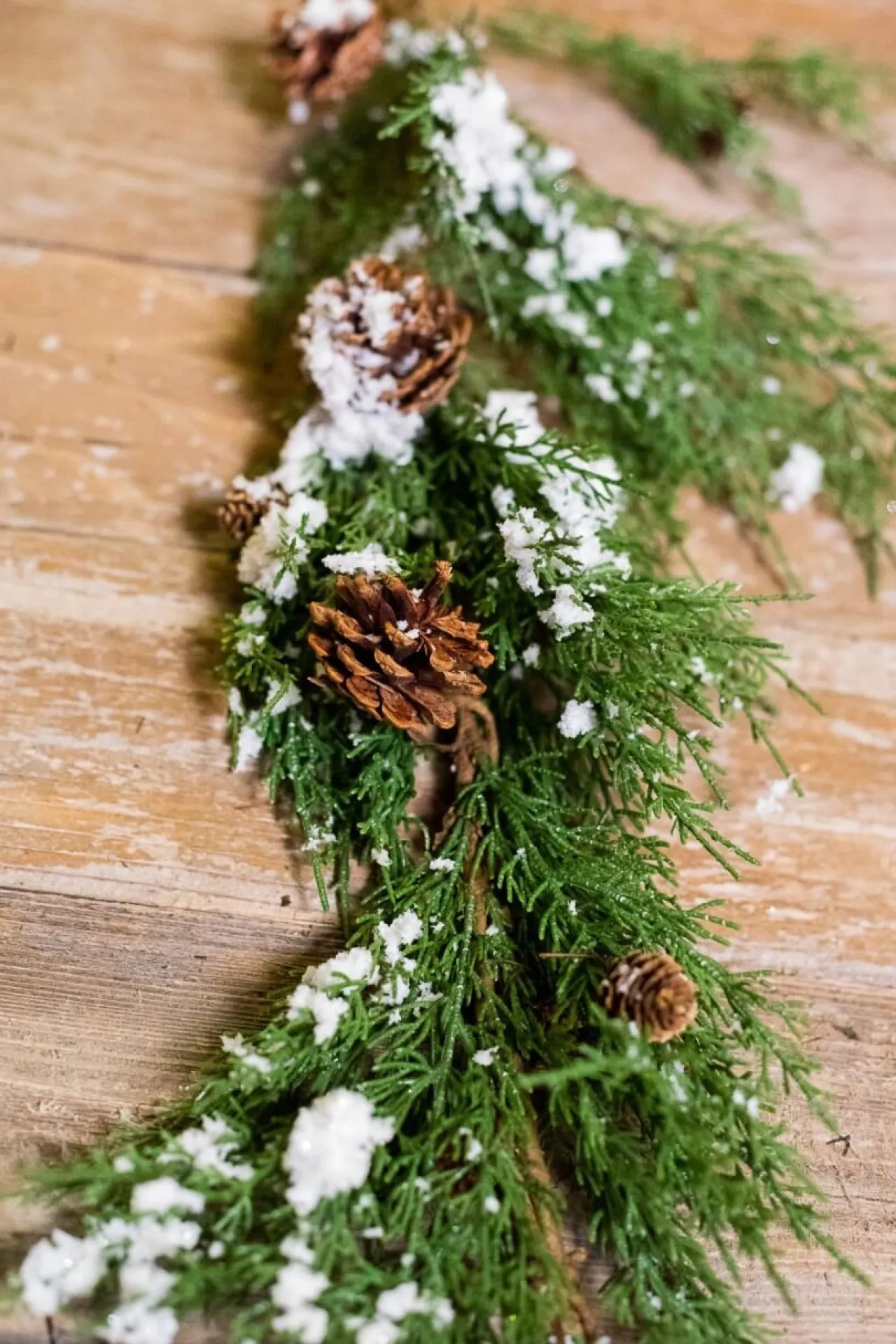 Flash Sale 48” Snow Western Cedar Garland Christmas Garlands
