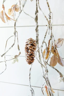 Fashion 48" Snow W/Glitter Winter Chalet Garland - Natural/Frost Christmas Garlands