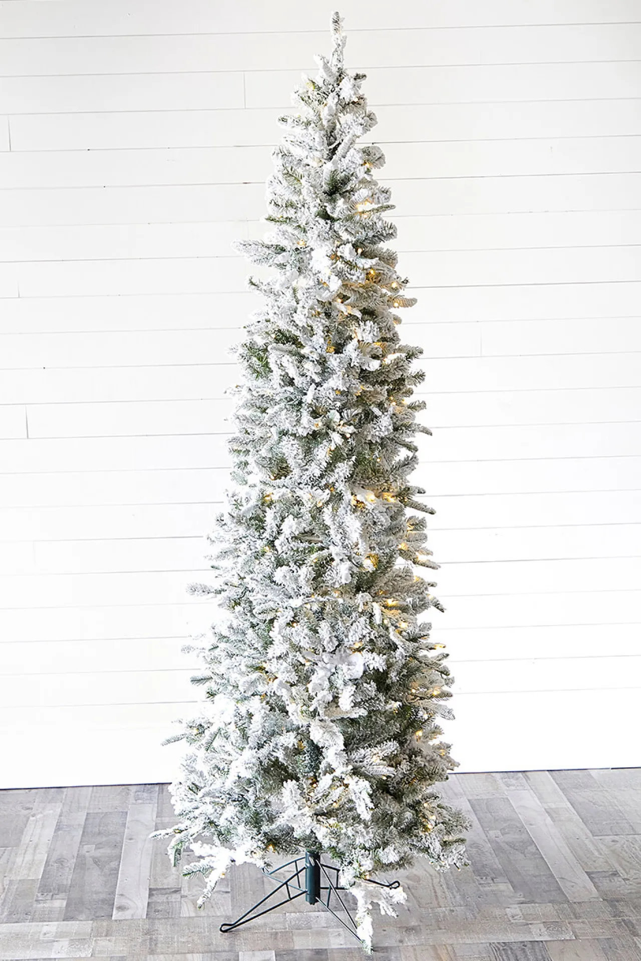 Sale 7.5' Snowcrest Pencil Pine Artificial Christmas Tree With 500 Color-Changing Lights Christmas Trees|Christmas Trees