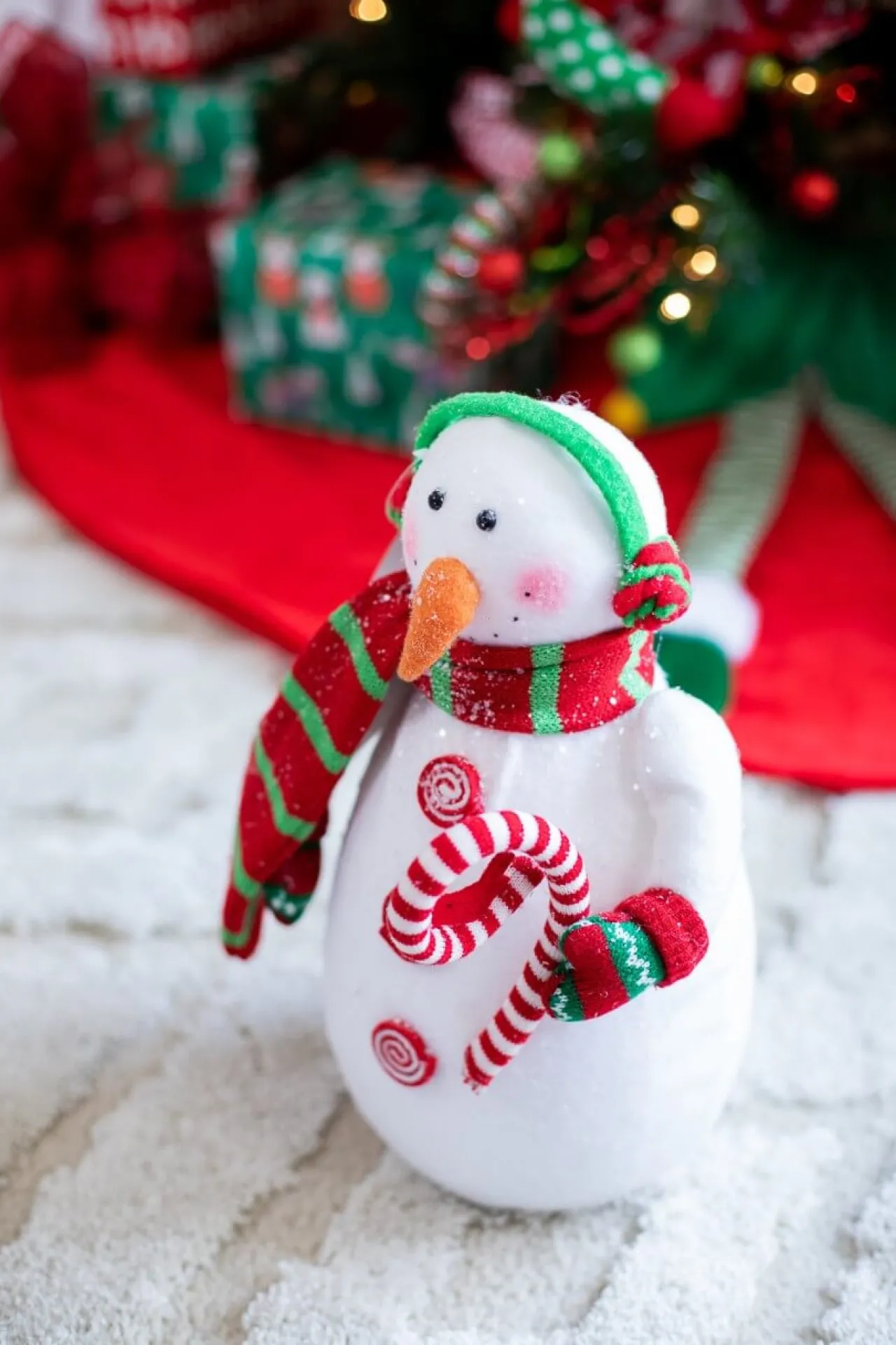 Outlet 15” Snowman With Candy Cane Christmas Accents