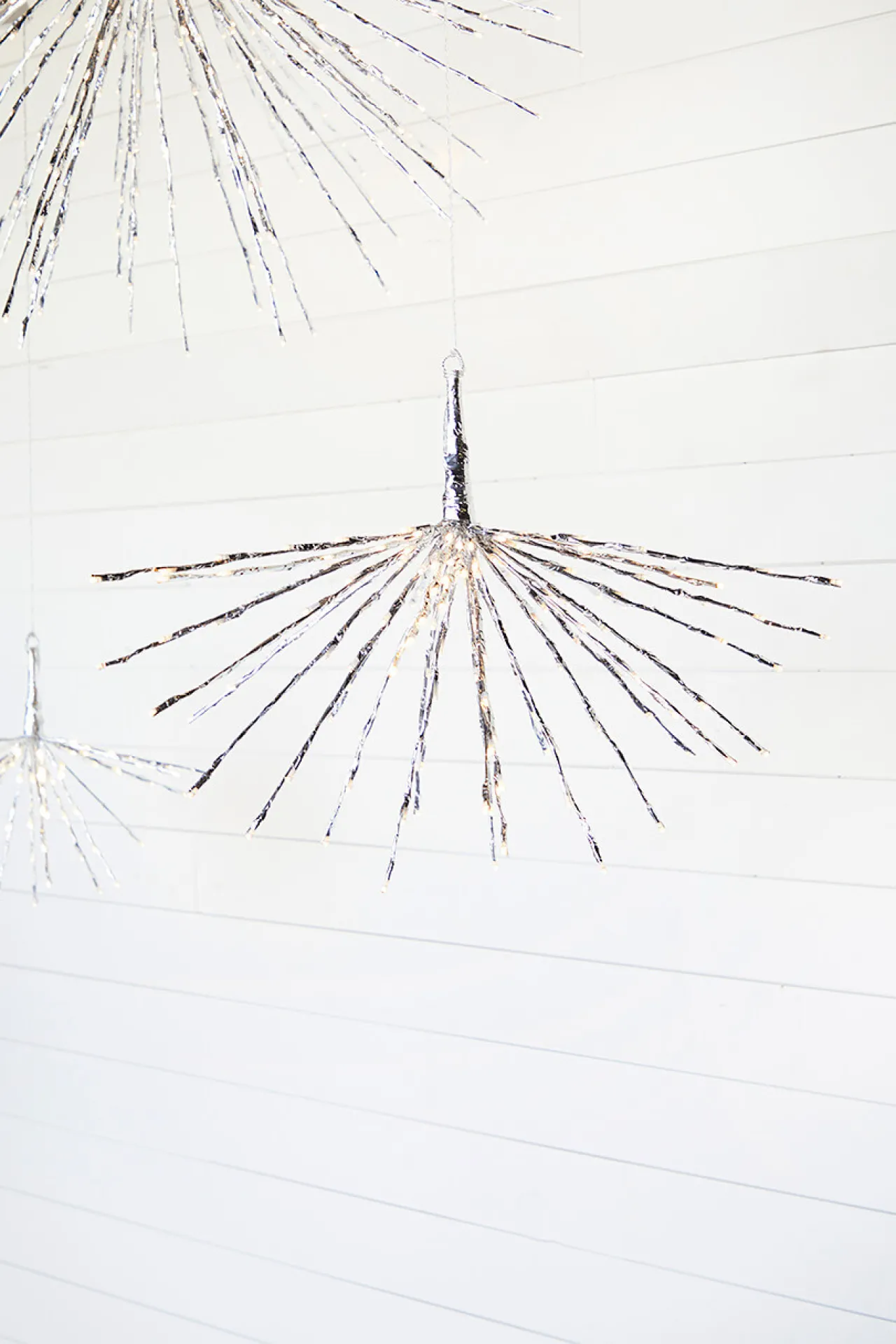 Fashion LED Umbrella Display - 180L Twinkle Lights|Indoor Lighting