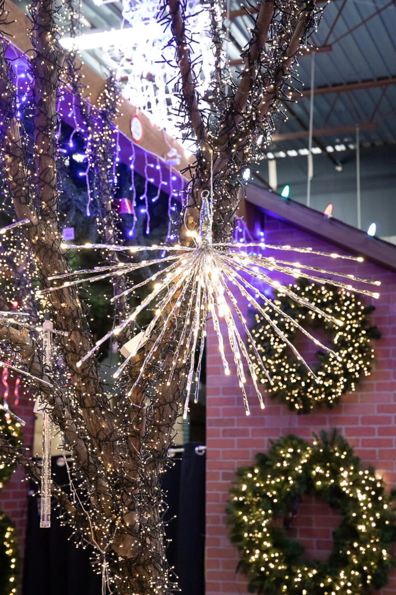 Online LED Umbrella Display - 320L Twinkle Lights|Indoor Lighting
