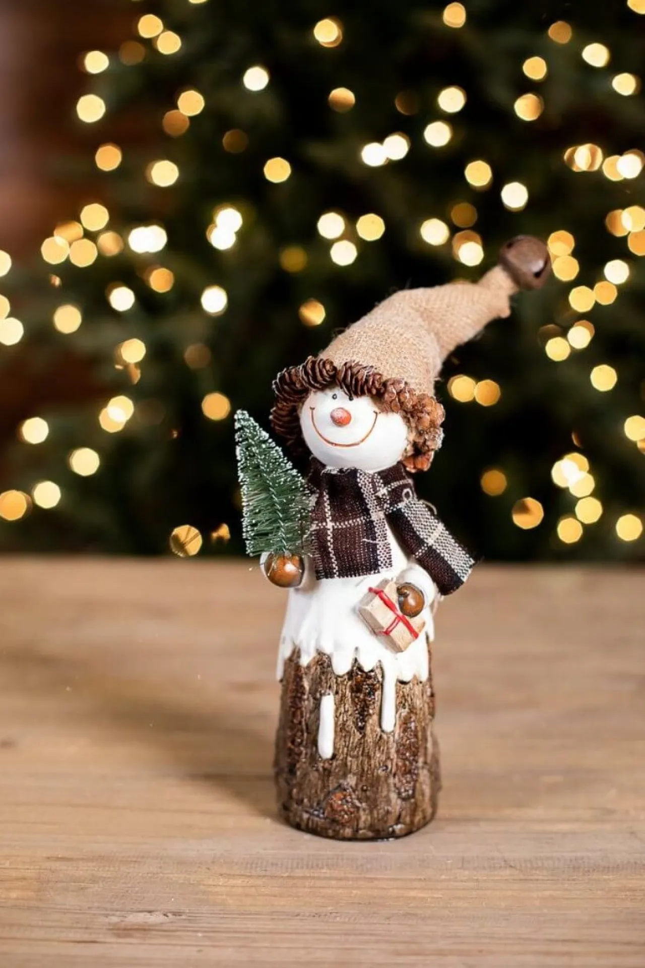 Cheap Resin Burlap Hat Snowman Christmas Accents